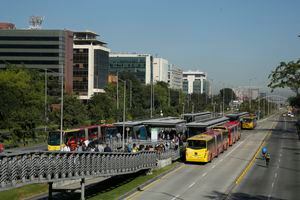 Dia Sin Carro Bogota trafico transporte publico  transmilenioavenida El DoradoBogota feb 6 del 2020 Foto Guillermo Torres Reina / Semana