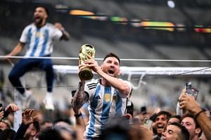 Messi terminó en hombros el partido de su vida en el estadio de Lusail