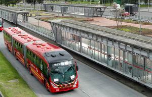 Estacion  de transmilenio fuera de servicio