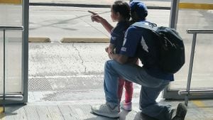 Un papá le promete a su hija que estarán juntos en El Campín alentando a Millonarios.