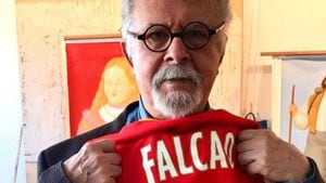 Fernando Botero con la camiseta de Falcao en el Monaco.