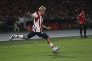 Juan Fernando Quintero juega su primer partido como jugadores de Junior. Foto: Twitter Junior de Barranquilla.