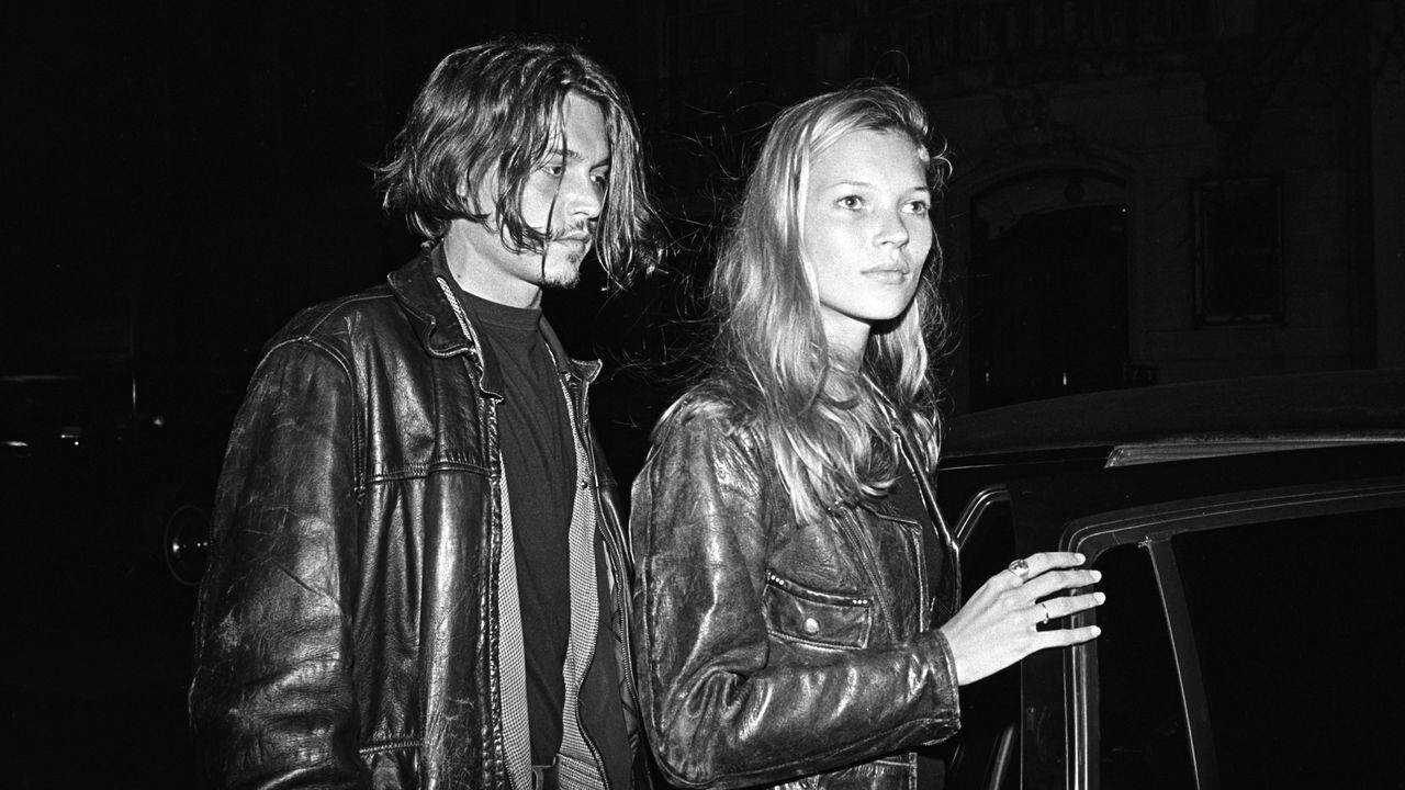 Johnny Depp y Kate Moss en 1994 a inicios de su relación amorosa que acabó cuatro años después.