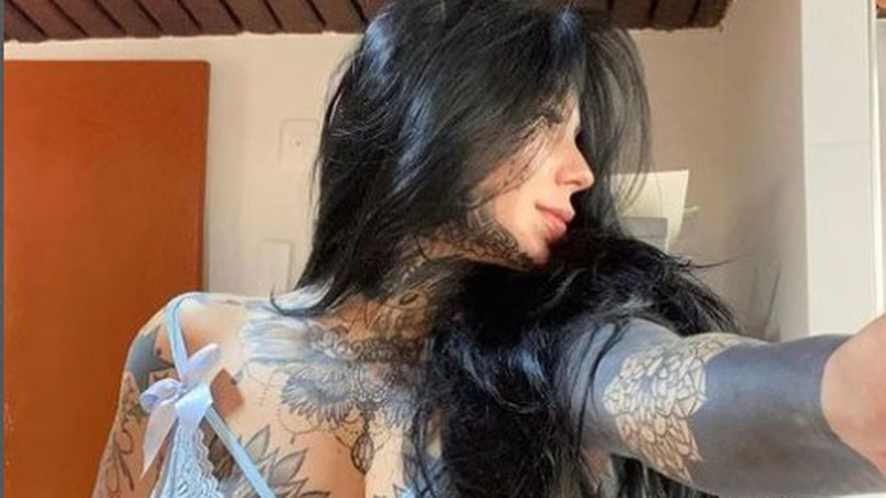 Marcela Uhia la ex de la liendra publica foto con vello íntimo