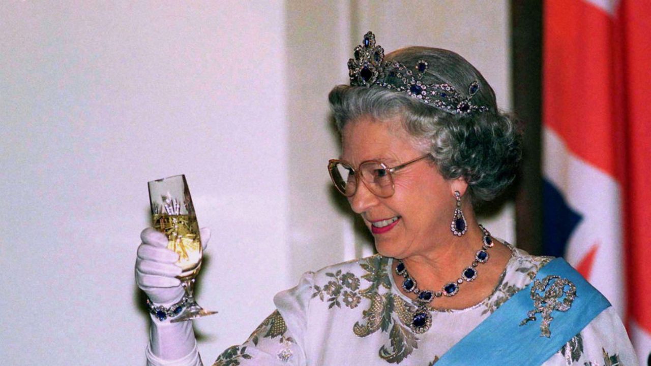 Comidas y bebidas alcohólicas favoritas de la Reina Isabel II