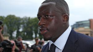 Benjamin Mendy, jugador del Manchester City, llega a su primer día de juicio