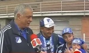 Cuando la familia de Millos David visitó al equipo embajador y captó la atención de la prensa, al equipo lo dirigía Richard Páez.