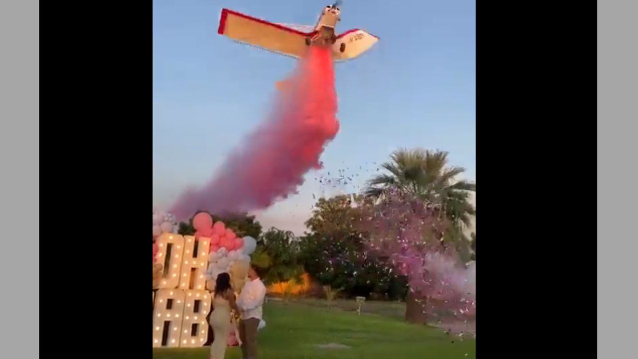 Piloto se estrella en celebración de género 
Captura de pantalla @delpynews
