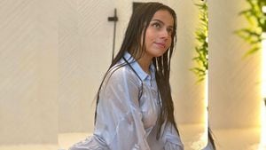 Reina de OnlyFans en Colombia generó polémica por valla en la que hace