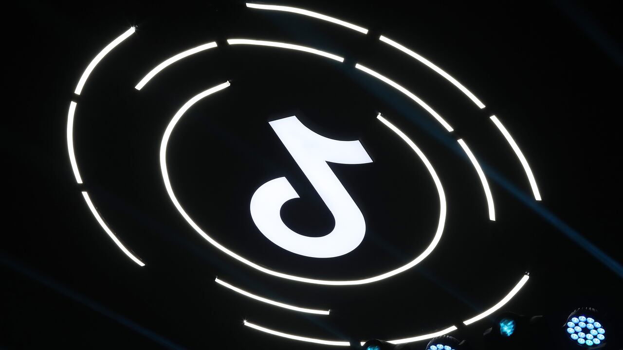 Tik Tok / logo / viral / redes sociales