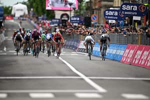 El final de la etapa 11 del Giro de Italia 2023