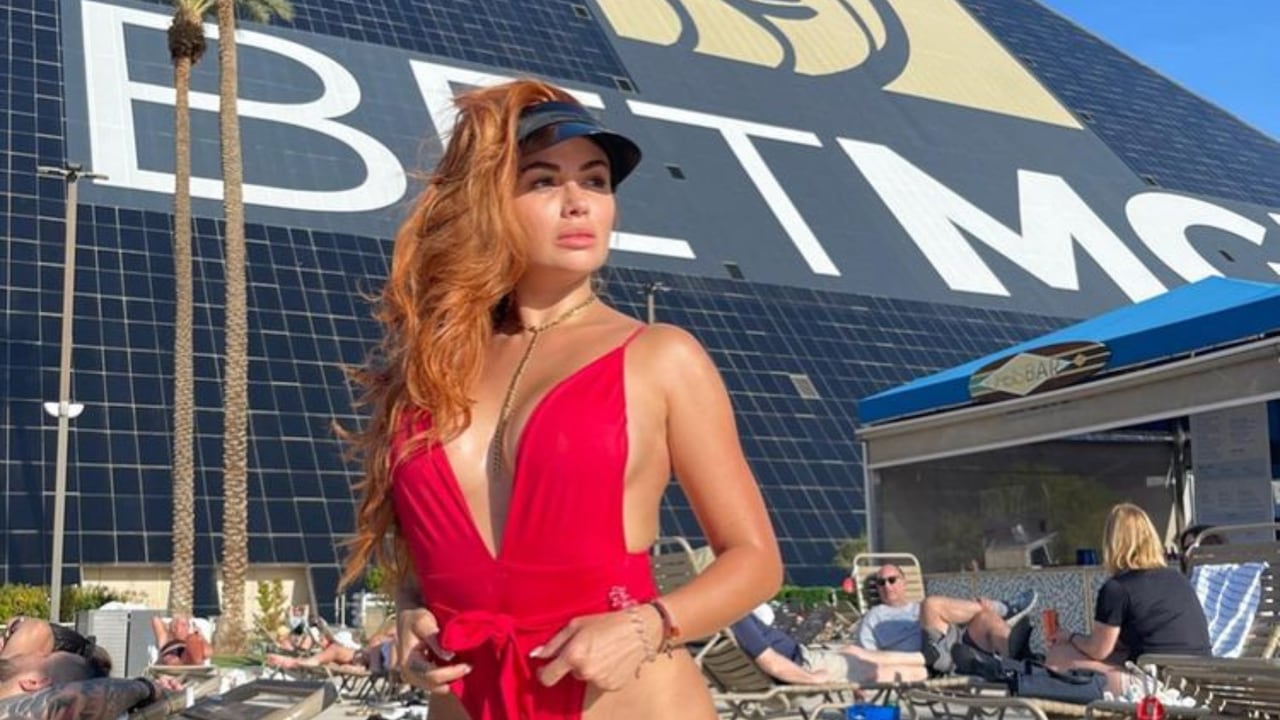 El desnudo de Sara Uribe frente a un río que subió la temperatura