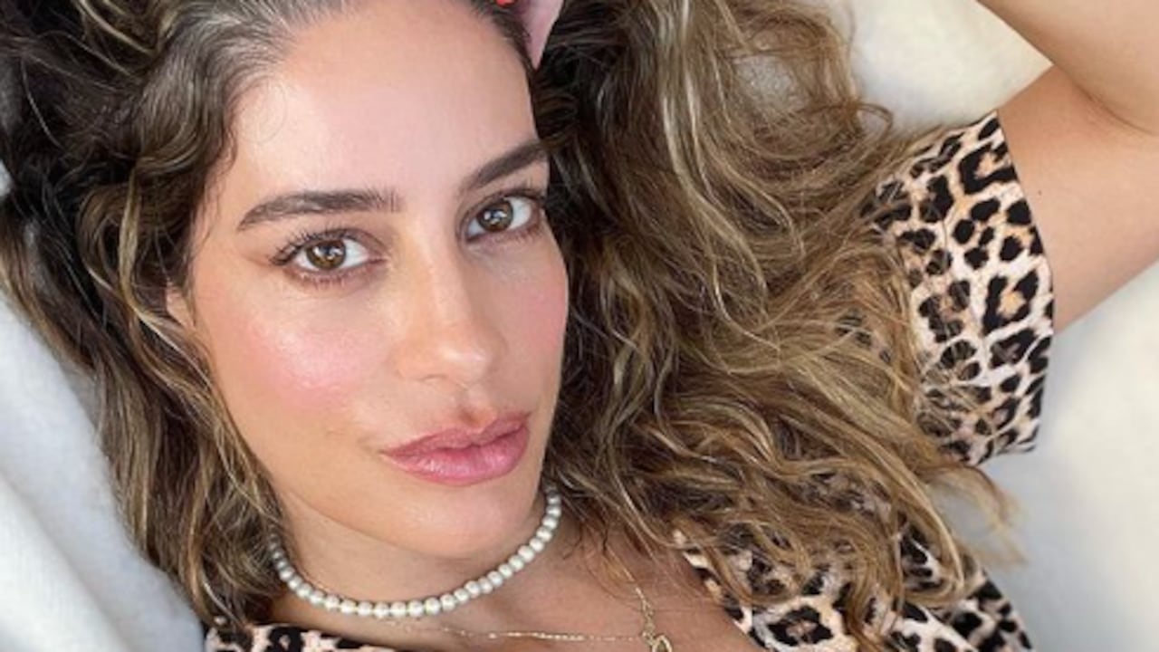 Manuela Gómez en vestido de baño