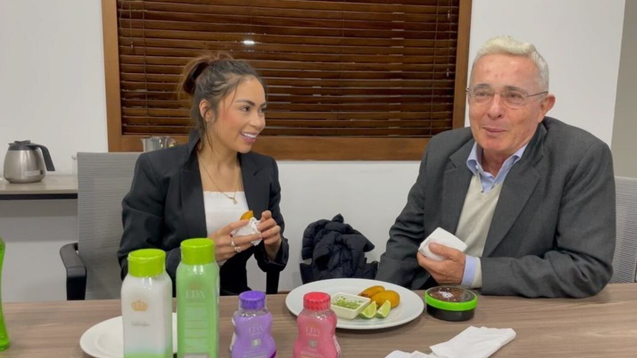'Epa Colombia' por fin revela más detalles de su polémica reunión con Álvaro Uribe