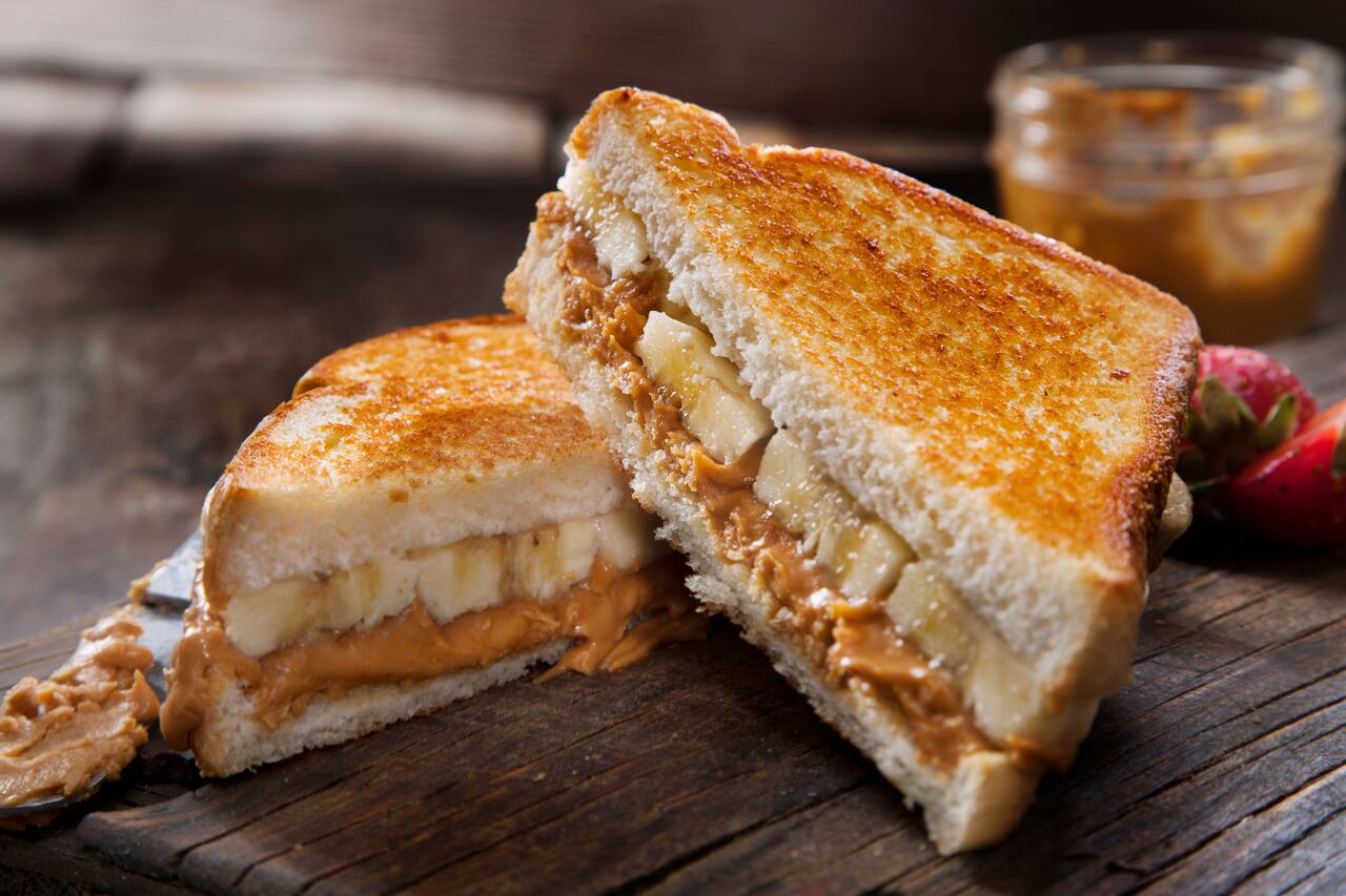 Sándwich de plátano y mantequilla de maní, el favorito de Elvis Presley