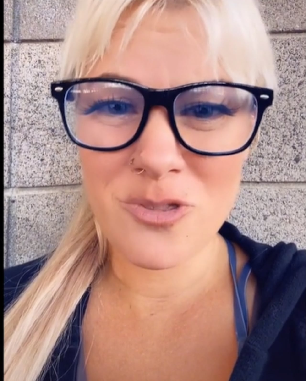 Ella es la sugar mommy que la está rompiendo en redes sociales, paga buen dinero