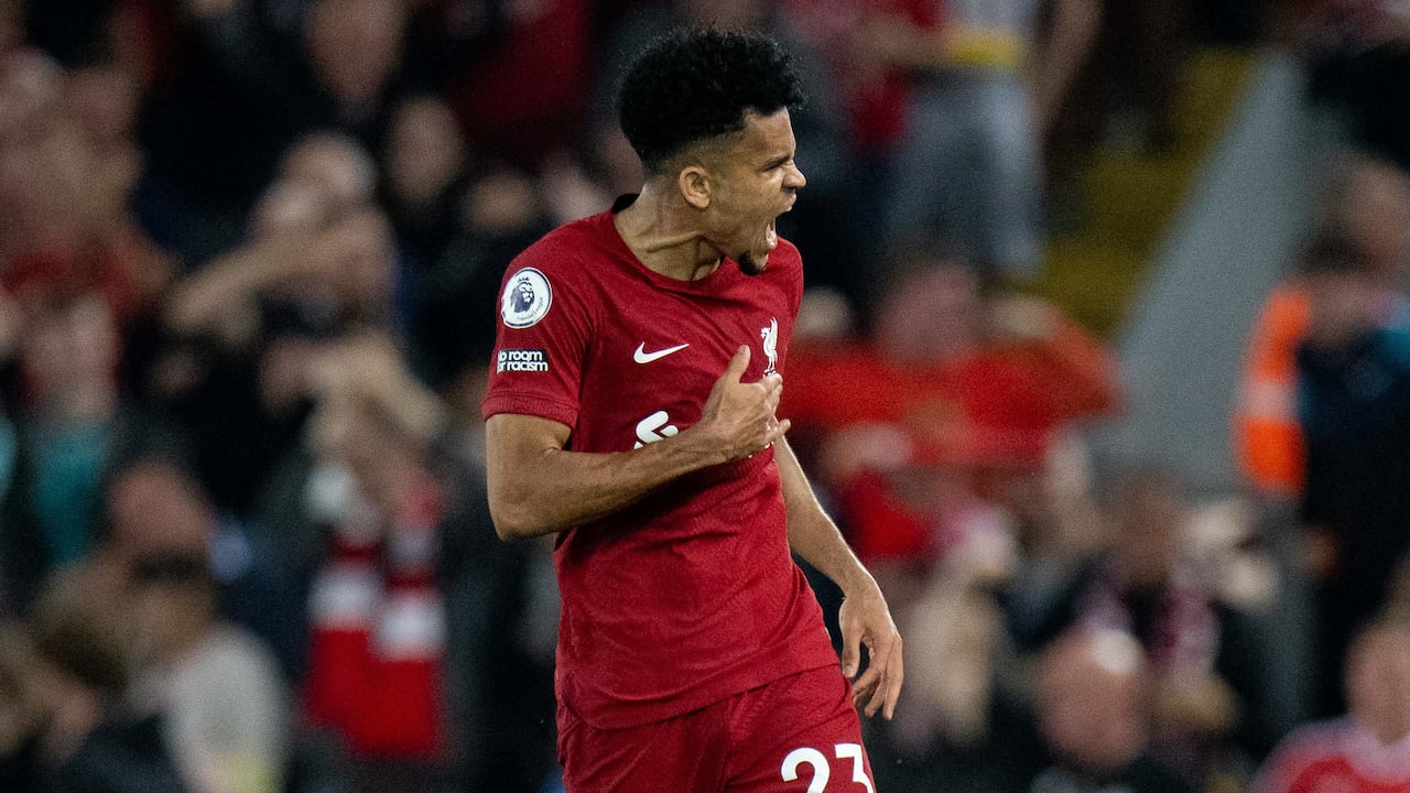 Luis Díaz marca gol con Liverpool ante Crystal Palace