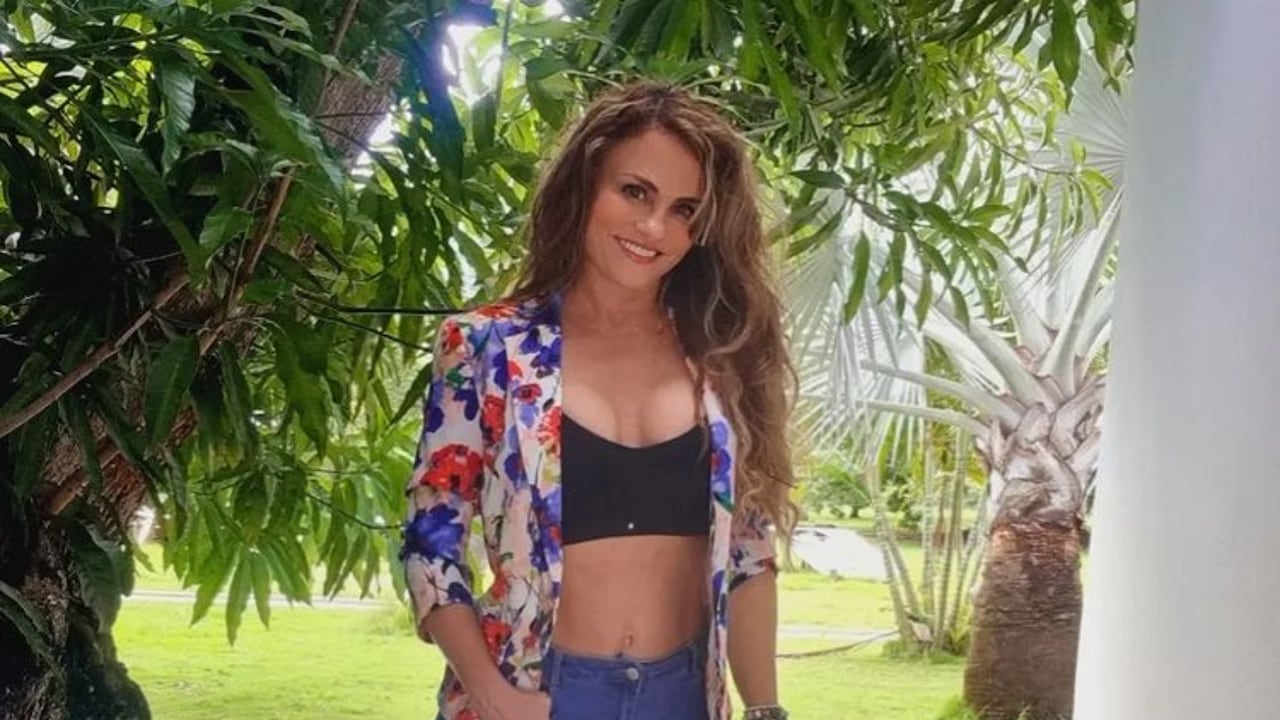 Le dicen a Aura Cristina Geithner “vaquera sexy” por fotos bastante sugerentes