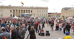 Dentro de las filas de las centrales sindicales hay quienes creen que no deben respaldar al Gobierno sin conocer a fondo las reformas.