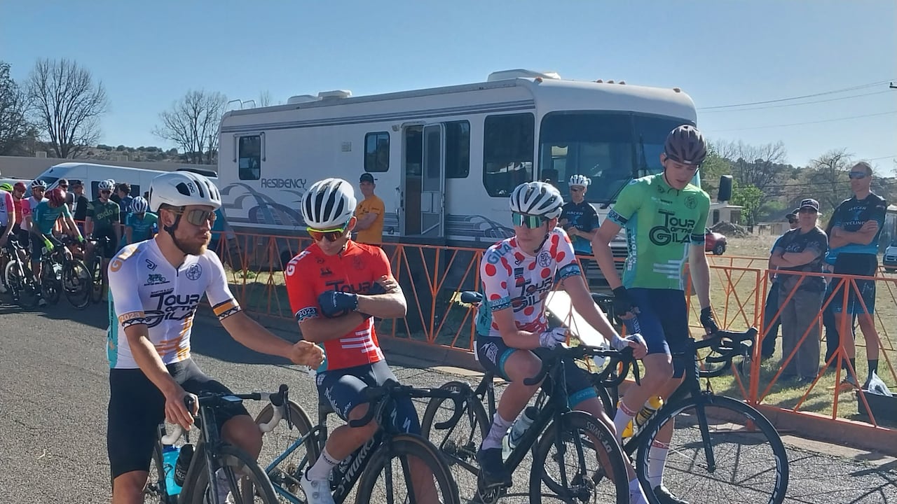 Miguel Ángel López en la partida del Tour de Gila
