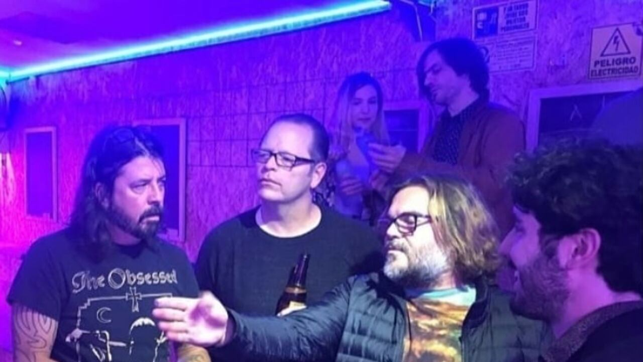 Hawkins jugando tejo en 2019