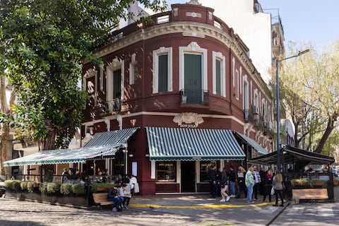 Don Julio Parrilla, el lugar que la espera se pasa con un vino hasta que llegue a la mesa para encontrar los cortes más exclusivos de América del Sur