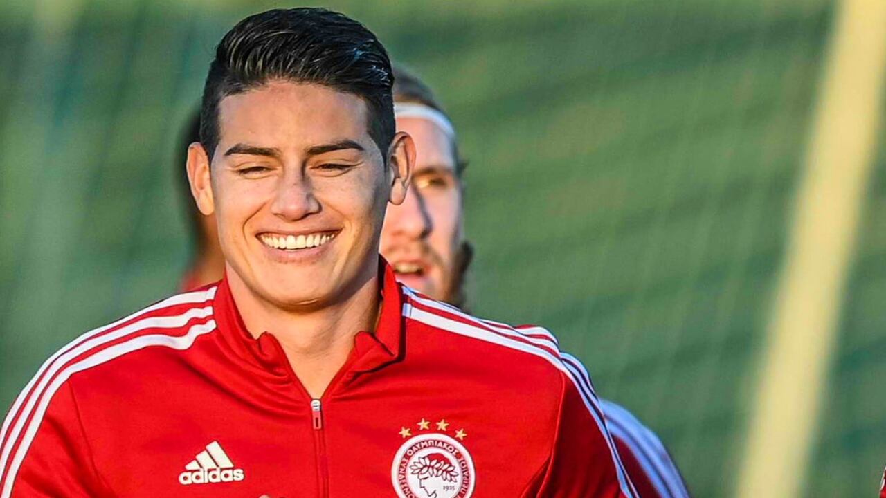 James ya se reportó en la pretemporada que hace Olympiacos en España