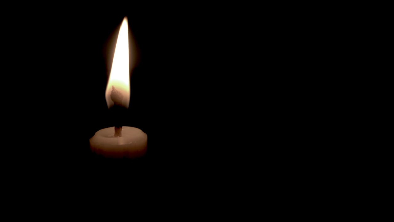 Velas negras en el Día de las Velitas.