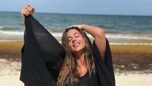 Instagram @carlagiraldo