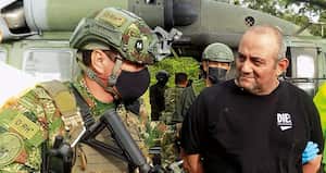 El 23 de octubre del año pasado se realizó la Operación Osiris, en la que más de 500 hombres, apoyados por aviones y helicópteros, capturaron a Dairo Antonio Úsuga, alias Otoniel, uno de los narcotraficantes más grandes del mundo, pedido en extradición por Estados Unidos.