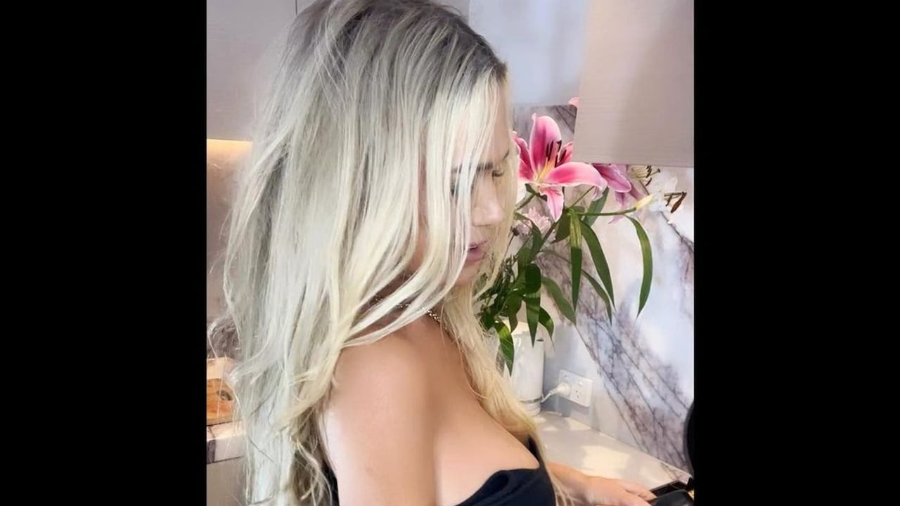 Ella es Gina Stewart, la abuela más sexy del mundo que factura millonadas en OnlyFans