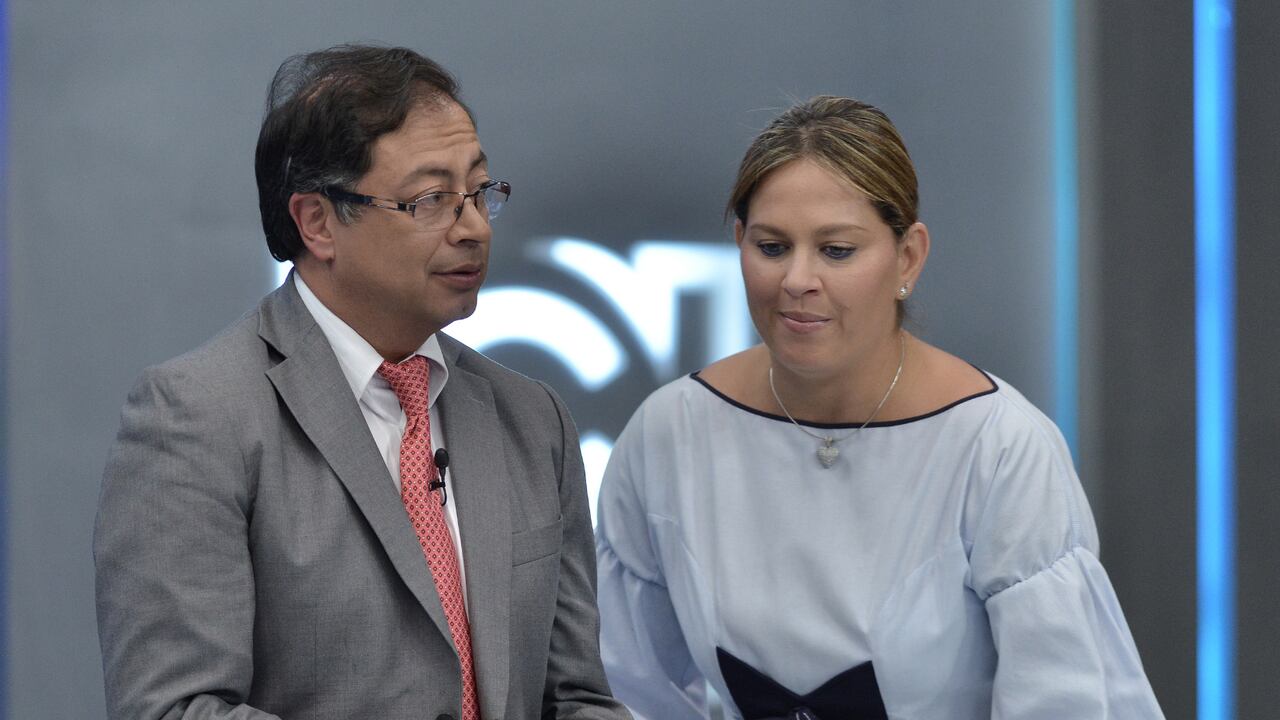 Hija menor de Gustavo Petro sufre de bullying por su campaña presidencial