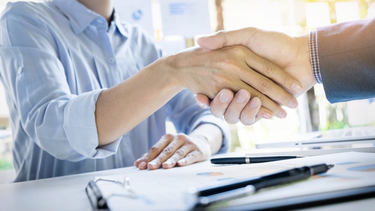 Bavaria abrirá 80 vacantes en diferentes áreas para las personas que se encuentren buscando empleo.