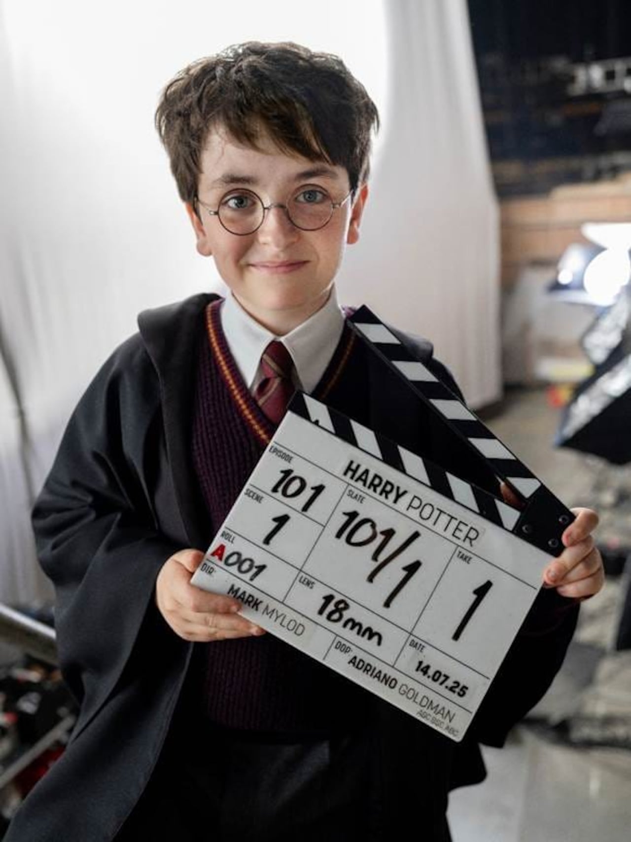 Primera foto de Dominic McLaughlin en su interpretación de Harry Potter.