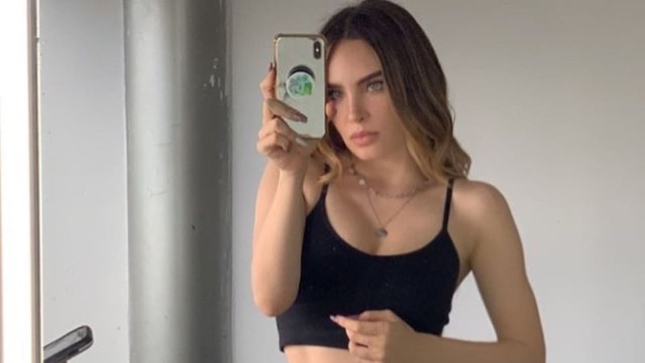 ¡Se destapó! Belinda dejó ver su cuerpazo en pequeña ropa interior