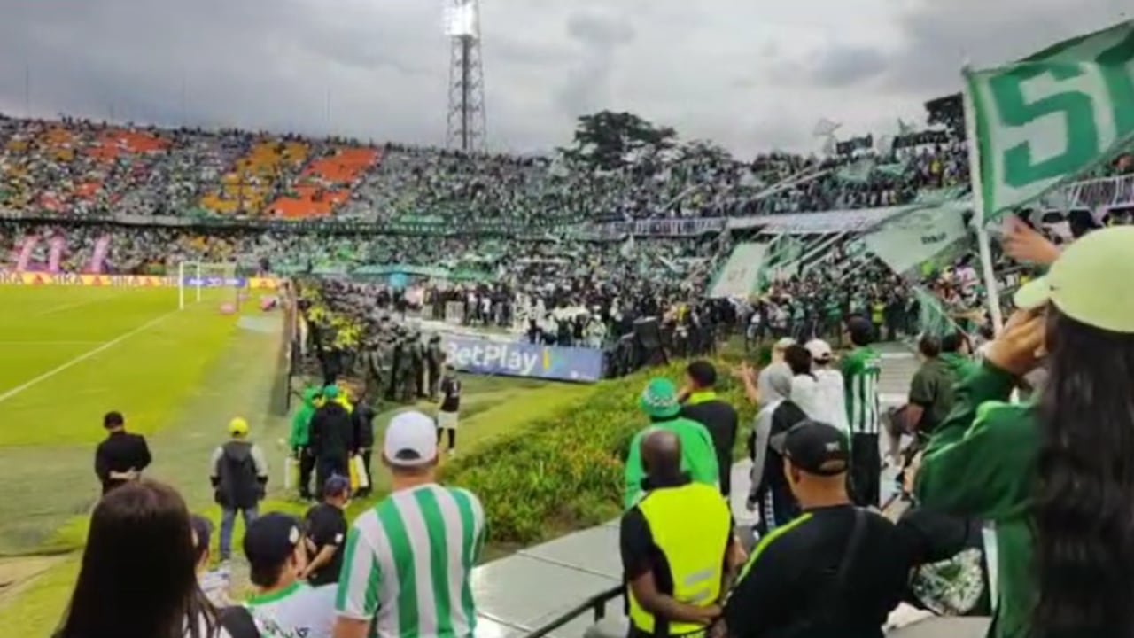 Manifestaciones en el estadio Atanasio Girardot.