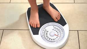 El consumo de fruta es importante para una dieta saludable cuando se busca bajar de peso. Foto: Getty images.