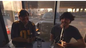 El accidente se presentó mientras grababan un episodio de su programa