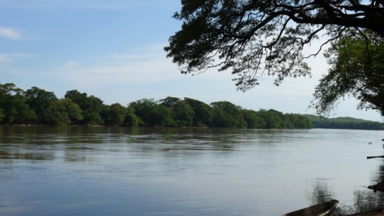 Fue hallado sin vida hombre que naufragó junto a 12 personas en el río Magdalena