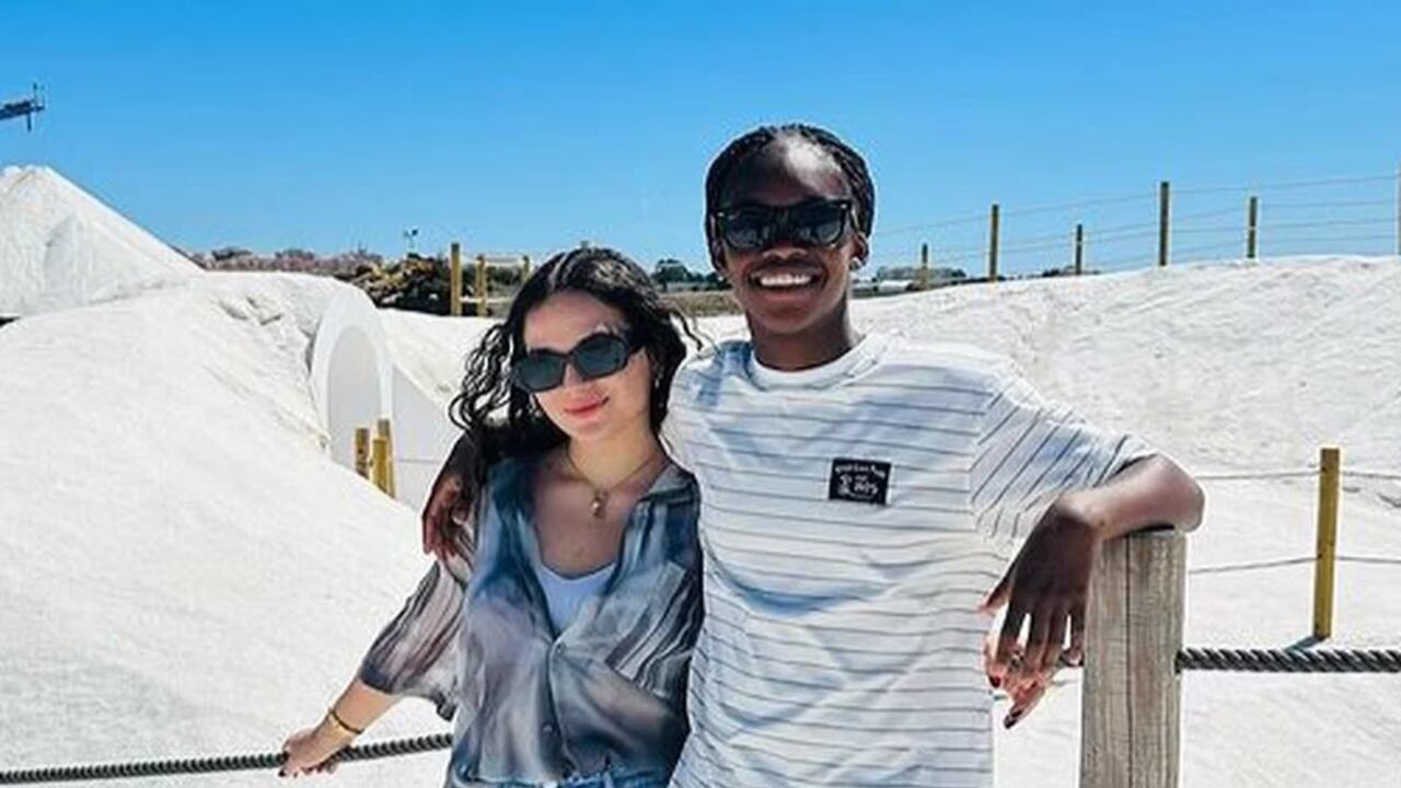 linda caicedo y su novia