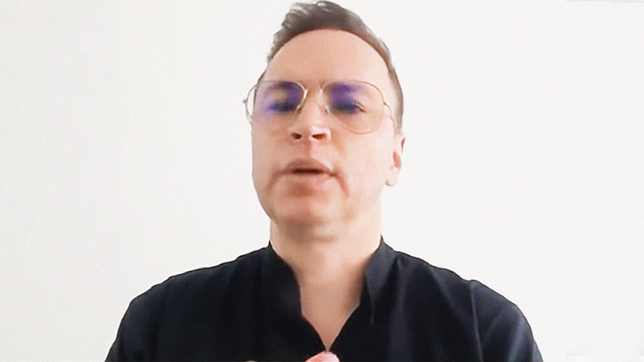 Jhonier Leal, hermano de Mauricio, insiste en que él es el más interesado en conocer la verdad de lo que ocurrió con su mamá y su hermano. Espera que la Fiscalía entregue pronto los resultados.