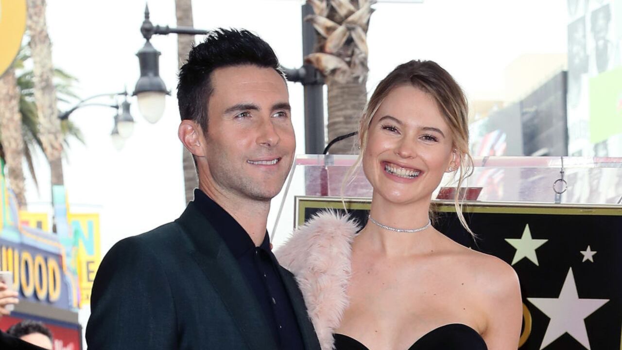 Fotos | La sensual modelo con la que Adam Levine le habría sido infiel a su esposa