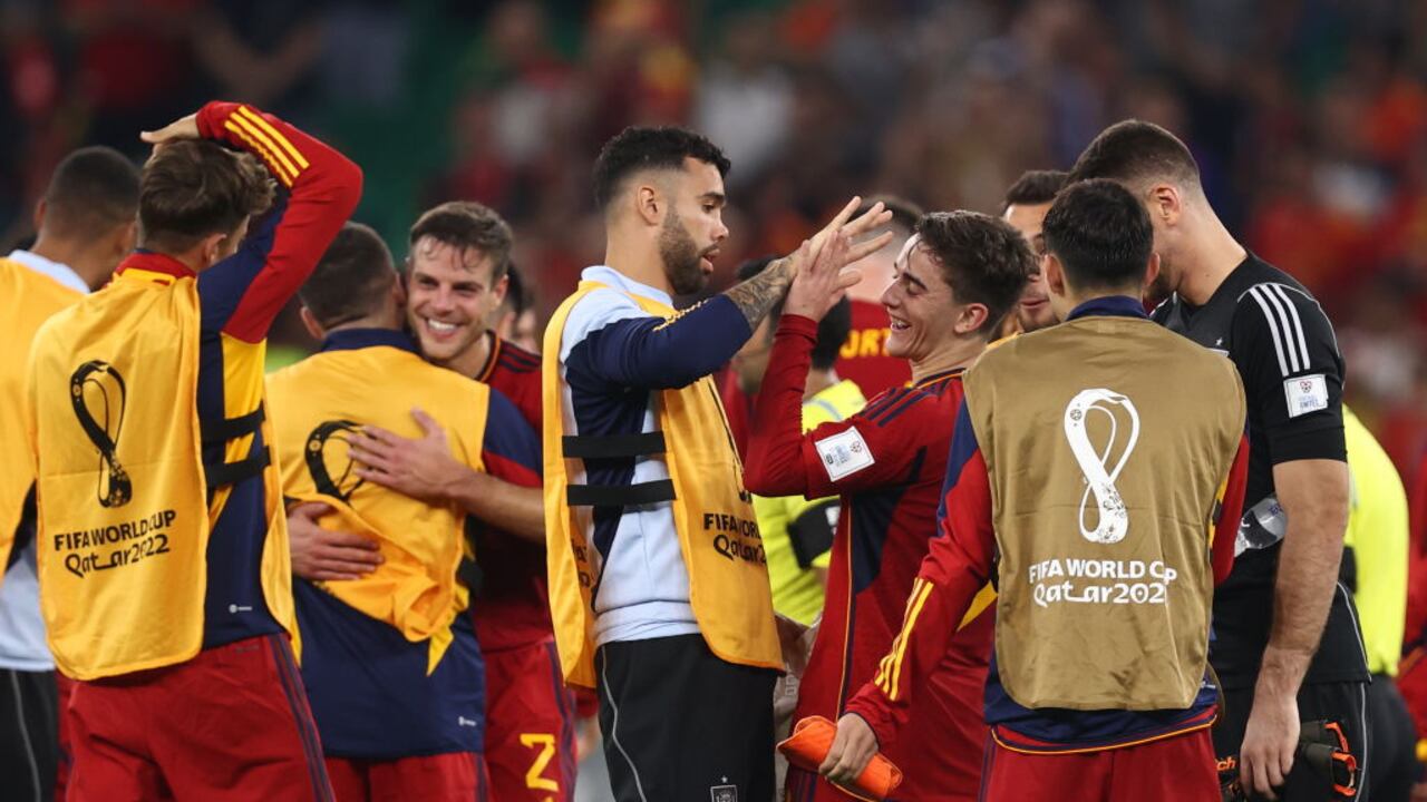 DOHA, QATAR - NOVEMBER 23: David Raya with Gavi of Spain at full time the FIFA World Cup Qatar 2022 Group E match between Spain and Costa Rica at Al Thumama Stadium on November 23, 2022 in Doha, Qatar. (Photo by James Williamson - AMA/Getty Images)