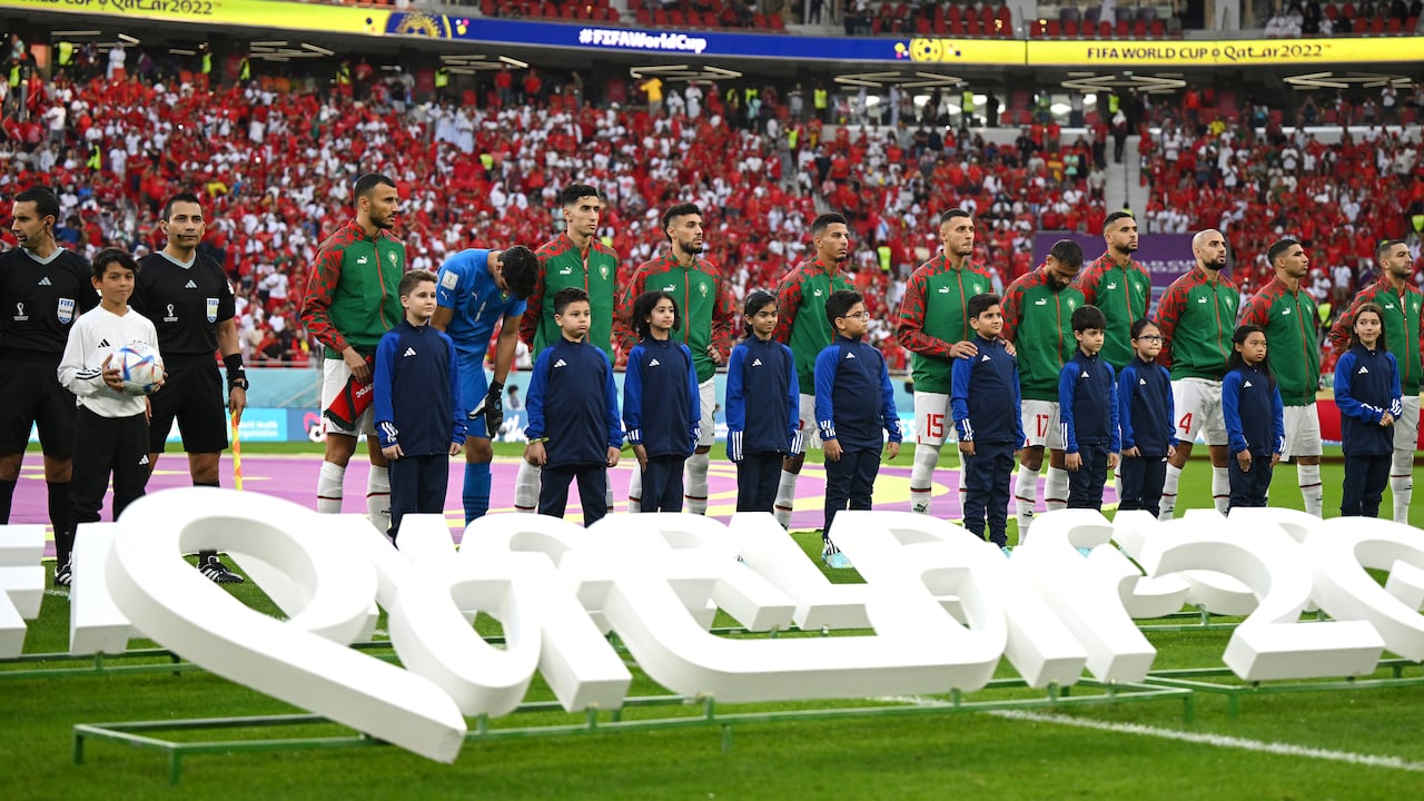 Bono se siente mal en los himnos