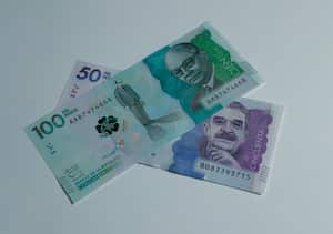 Billetes cien mil pesos y cincuenta mil pesos colombianos
moneda Colombia
Oct 27 del 2020
Foto Guillermo Torres Reina / Semana