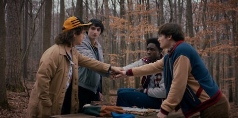 STRANGER THINGS. (L to R) Gaten Matarazzo as Dustin Henderson, Finn Wolfhard as Mike Wheeler, Caleb McLaughlin as Lucas Sinclair, and Noah Schnapp as Will Byers in STRANGER THINGS. Cr. Courtesy of Netflix © 2025