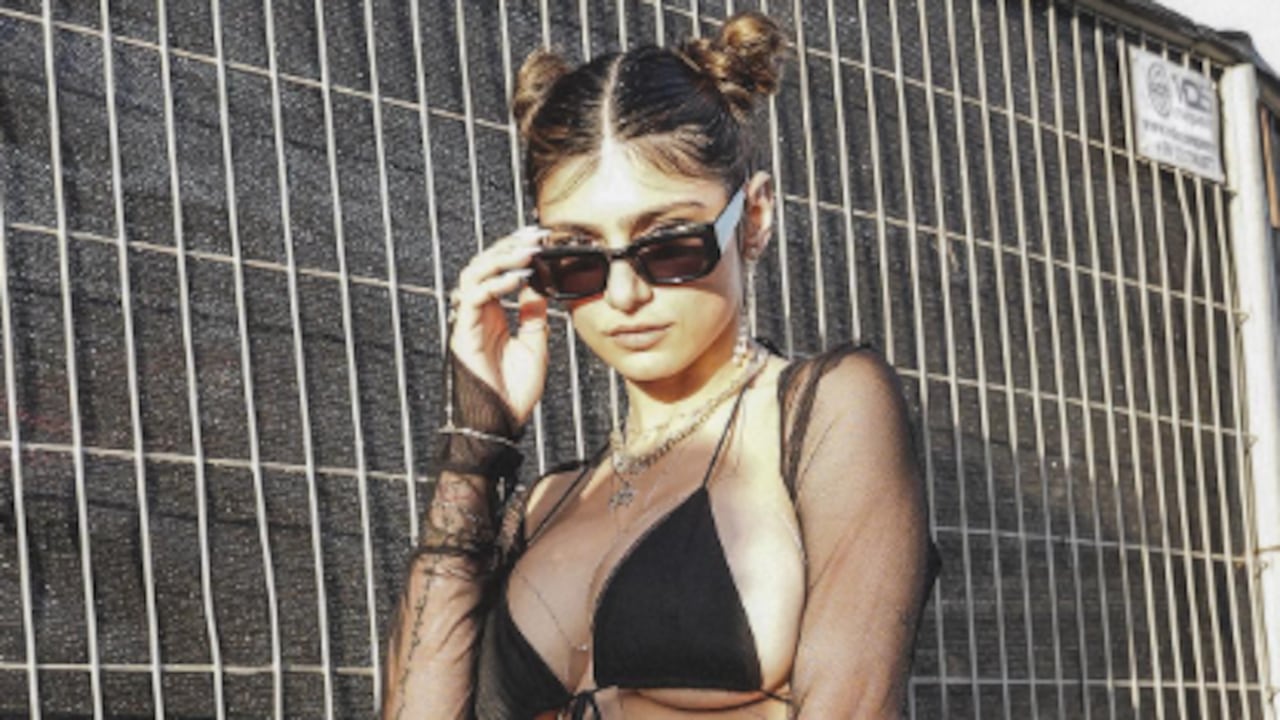 Mia Khalifa sensual