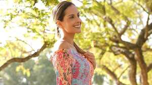 Laura Acuña muestra solo un regalo que le dieron en su cumpleaños