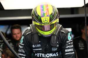 Lewis Hamilton en su llegada al GP de Miami. Foto: AFP