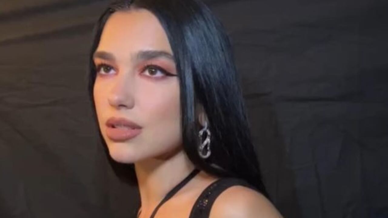 Dua Lipa enamora a sus seguidores